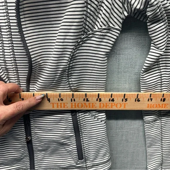 Lululemon athletica Define Jacket 4 Full Zip Black & White Striped sweatshirt - Picture 7 of 11